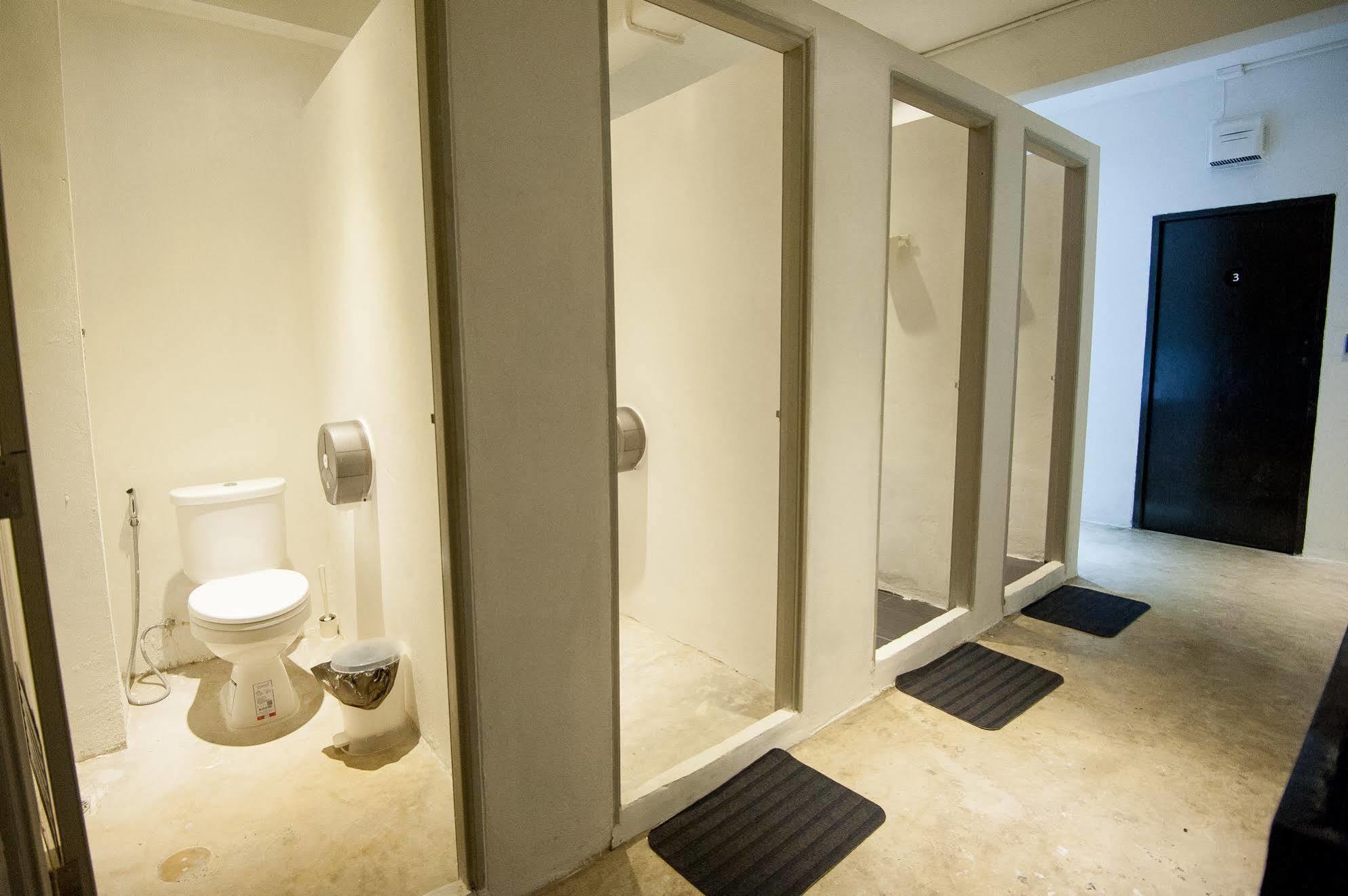 Seek Sleep Hostel Бангкок Экстерьер фото